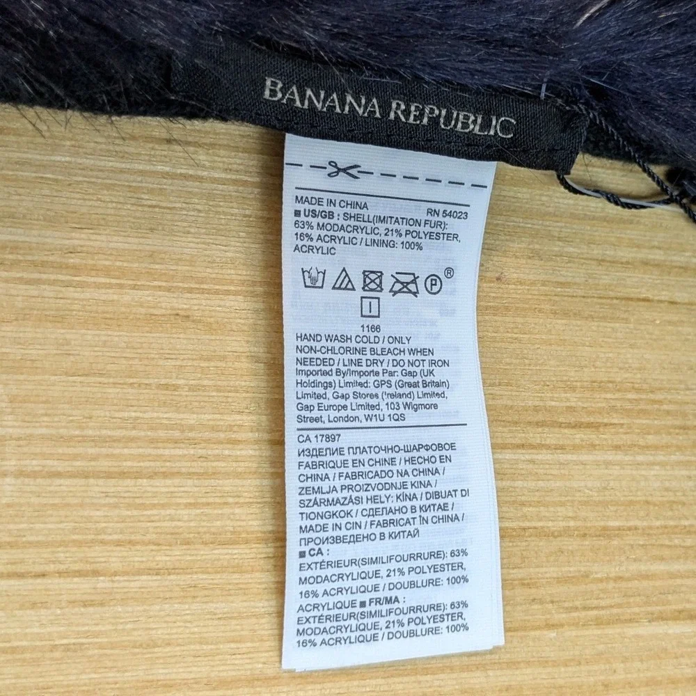 Banana Republic Navy Blue Faux Fur Scarf Pull Through Stole NWT